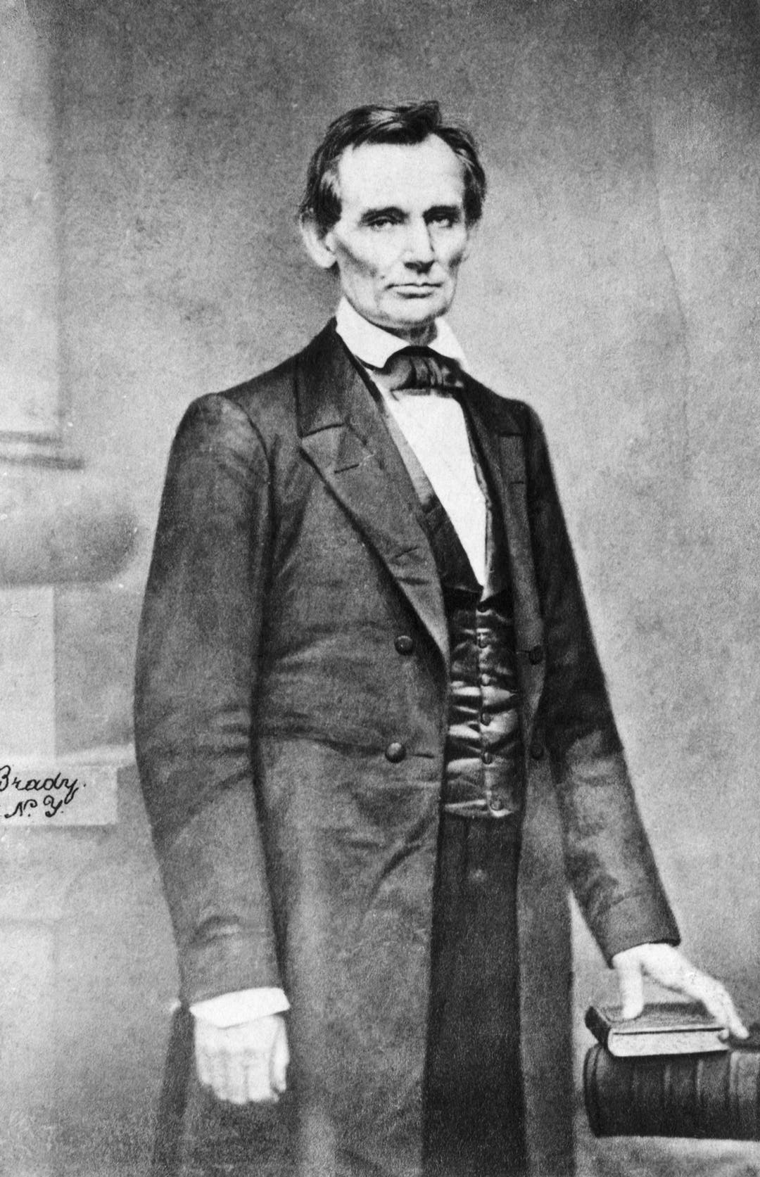 Mathew Brady - Photos, Biography & Facts