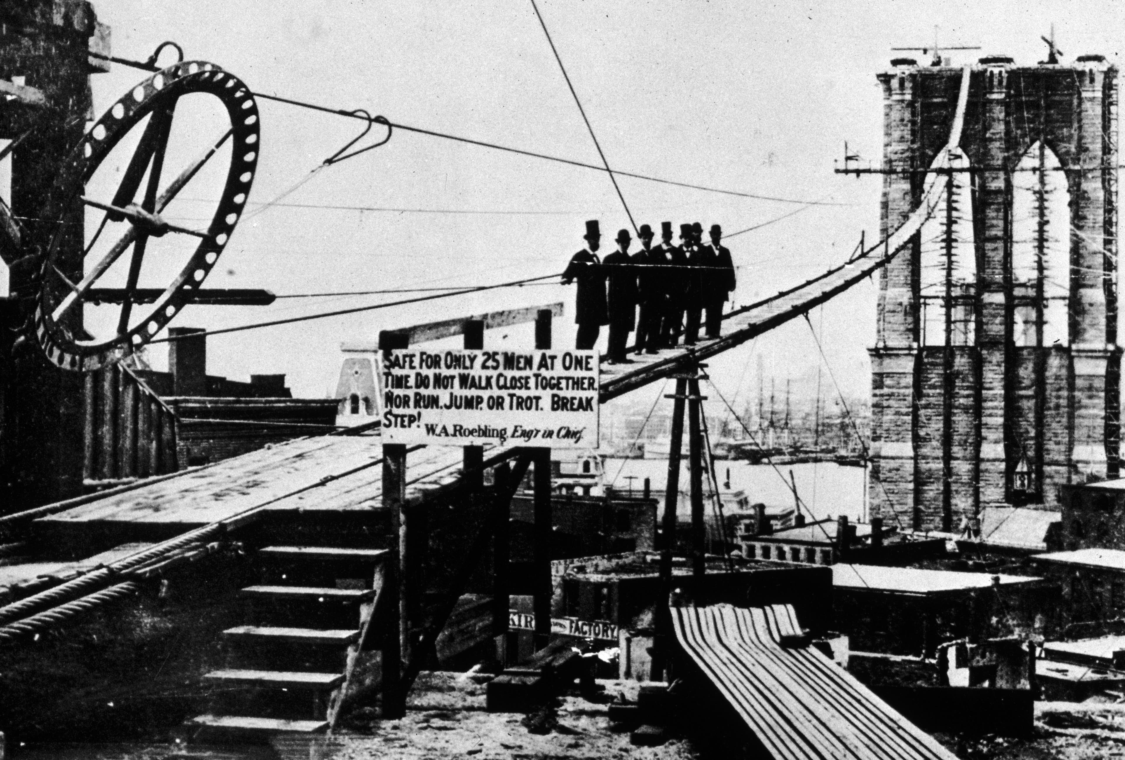 Construction of the Brooklyn Bridge Took 14 Years—And Multiple Lives