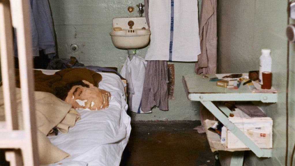 Alcatraz Escapes: 14 Breakout Attempts from the Island Prison | HISTORY