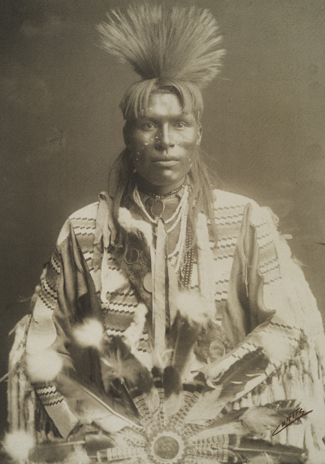Native American Photo Collection How Stunning Photos Portraying Native American Life Carry a Mixed ...