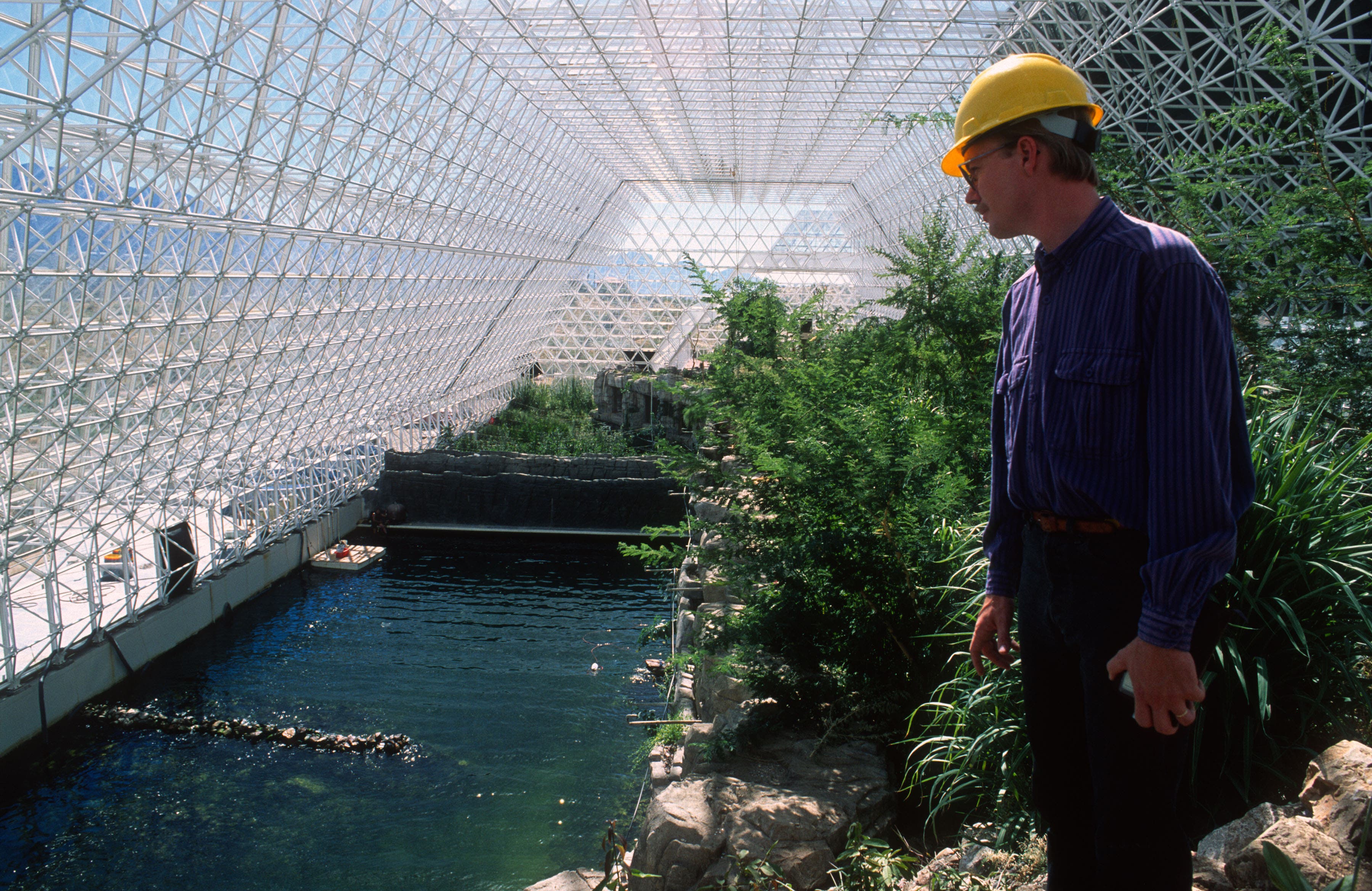 When Biosphere 2 Became a Grand Experiment in Self-Isolation | HISTORY