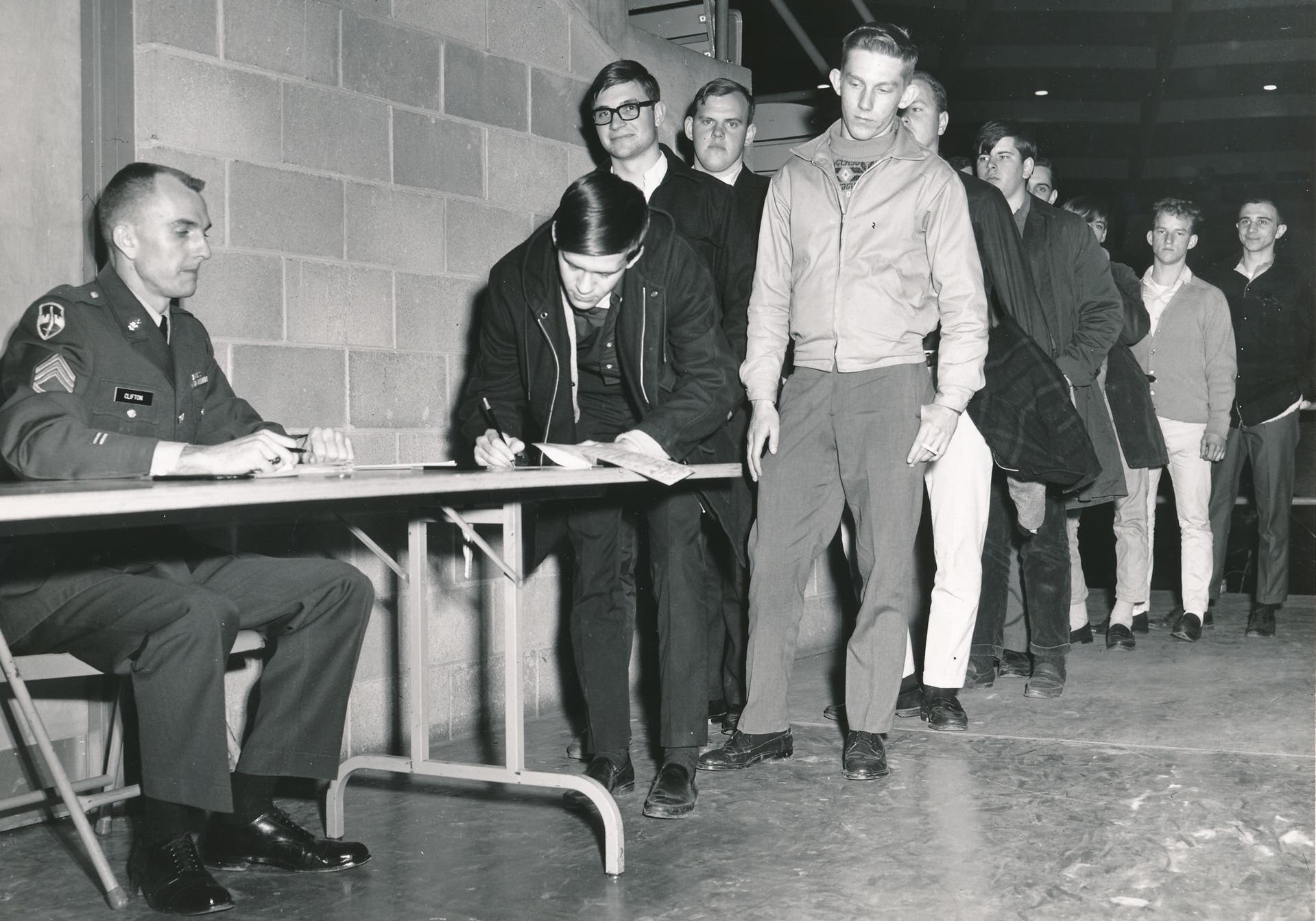 How the Vietnam War Draft Spurred the Fight for Lowering the Legal ...