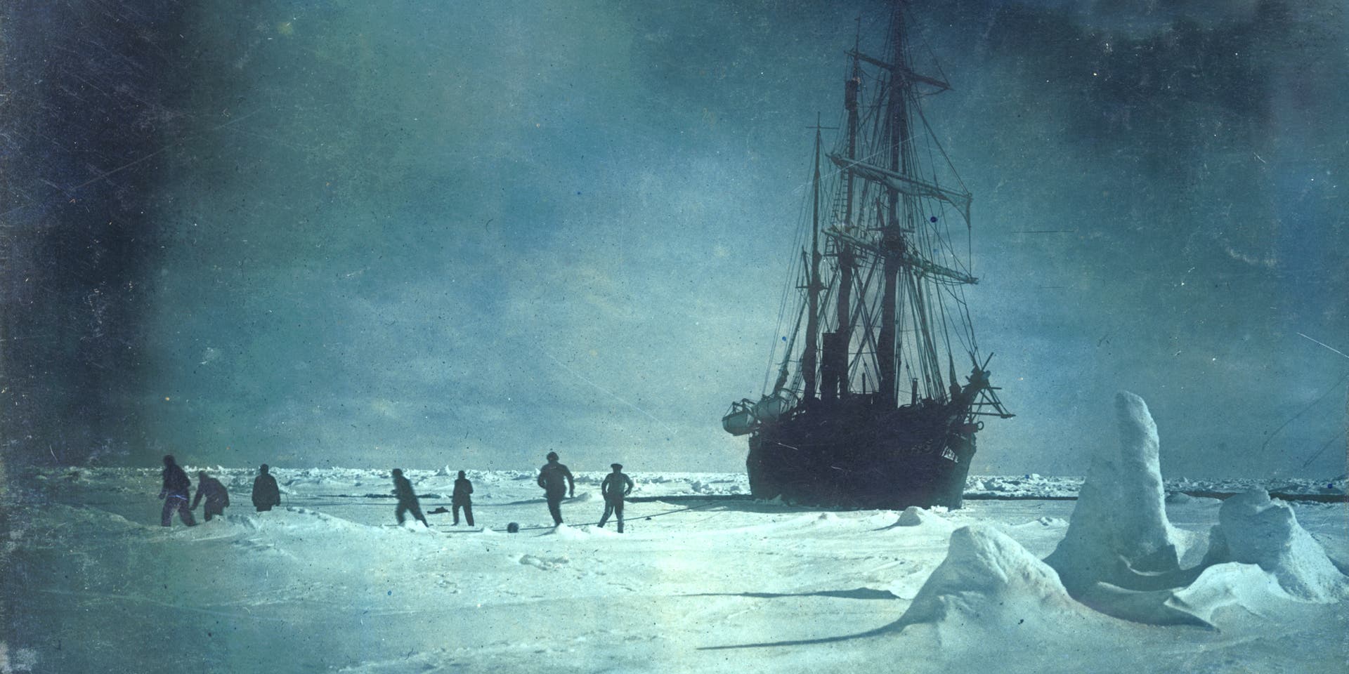 Extraordinary 1915 Photos from Ernest Shackleton’s Disastrous Antarctic ...