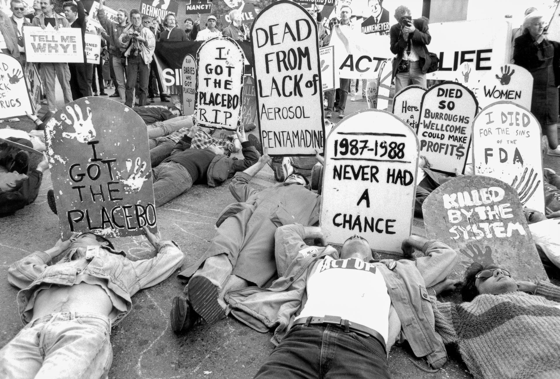 How AIDS Activists Used ‘Die-Ins’ to Demand Attention to the Growing ...