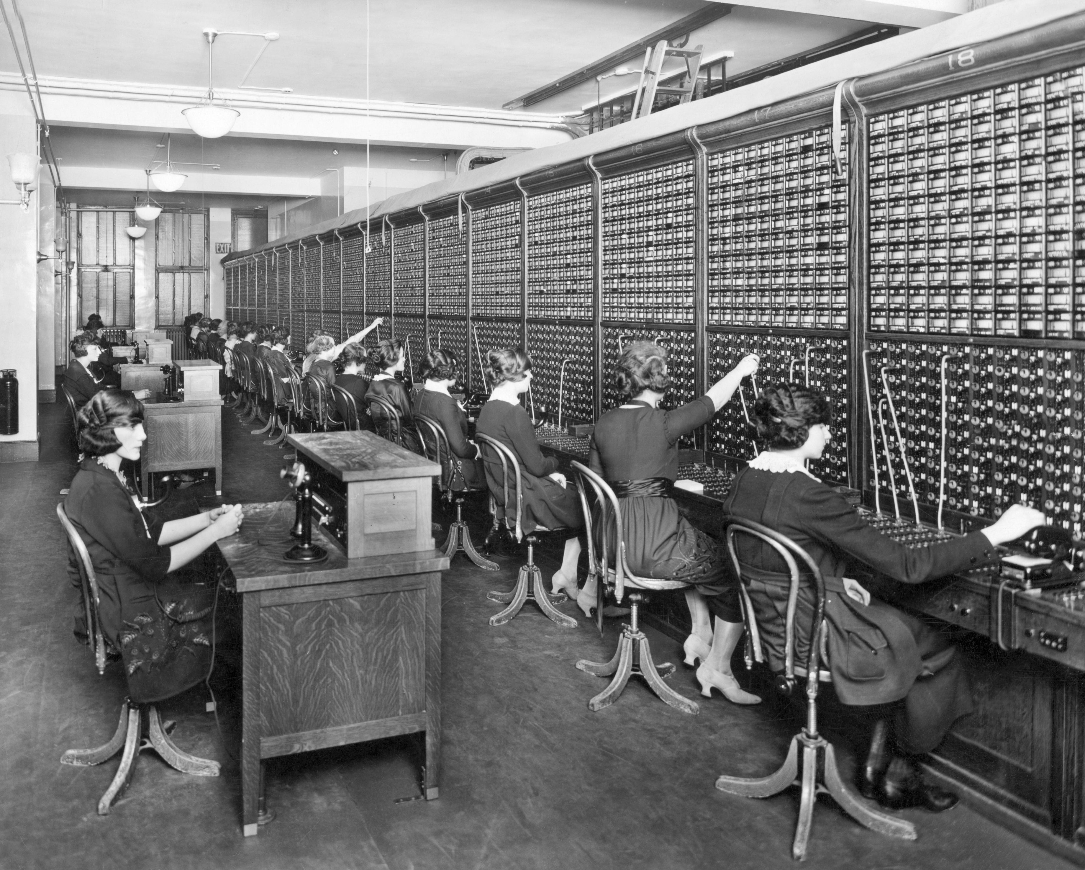 The Rise and Fall of Telephone Operators HISTORY