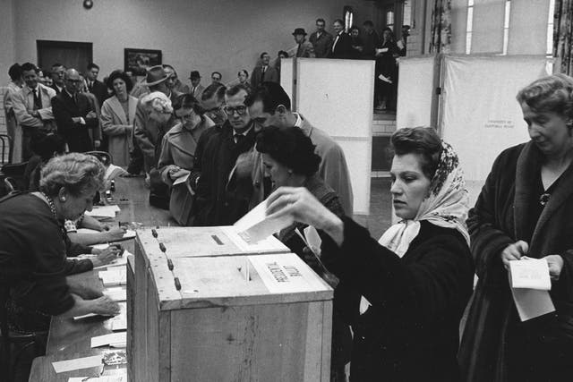 Voters at a polling station in Dunn Loring, Virginia, November 8, 1960.